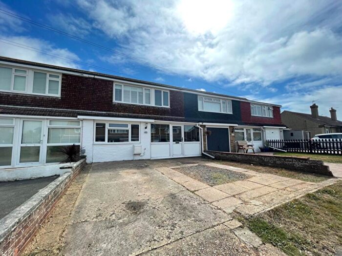 4 Bedroom Terraced House For Sale In Southdown Avenue, Peacehaven, BN10