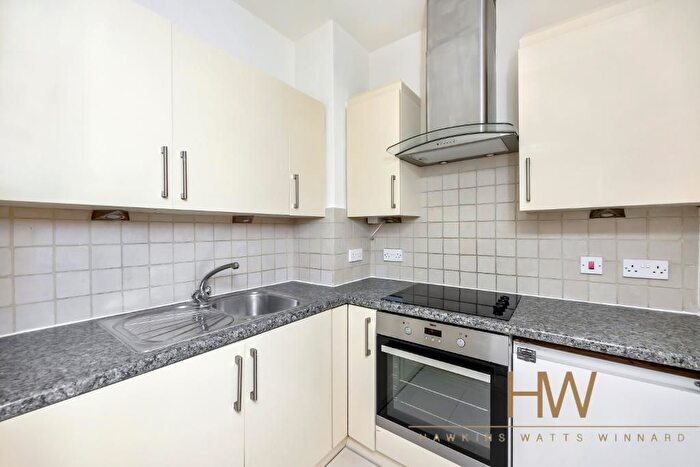 2 Bedroom Flat For Sale In Cromwell Road, Hove, BN3