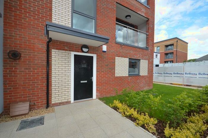 1 Bedroom Flat To Rent In Emerald Court, Arla Place, Ruislip, HA4