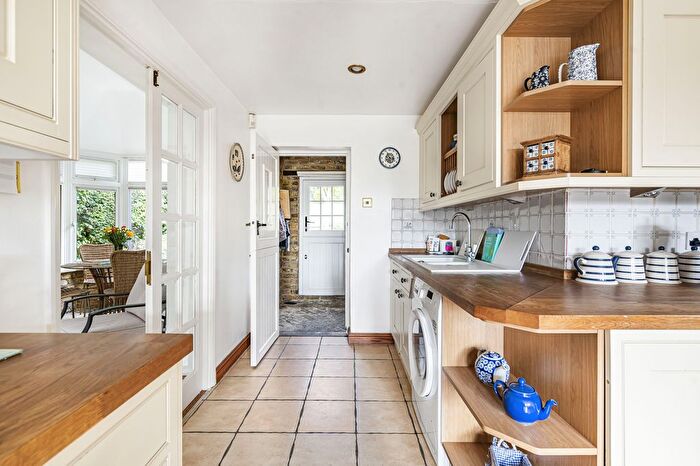 2 Bedroom Detached House For Sale In Downs Lane, Leatherhead, KT22