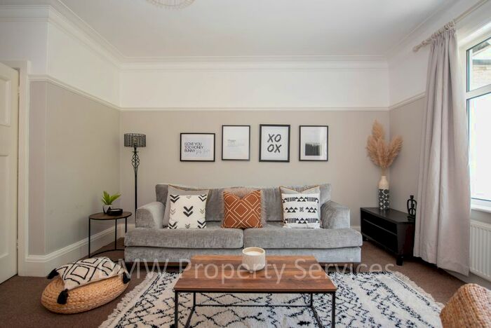 4 Bedroom Flat To Rent In Mapperley Hall Drive, Mapperley Park, Nottingham, NG3