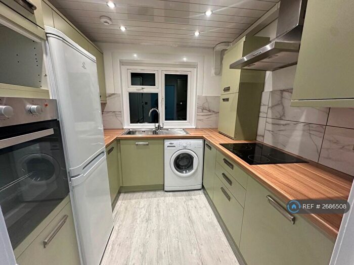 2 Bedroom Flat To Rent In Cairns Road, Cambuslang, Glasgow, G72