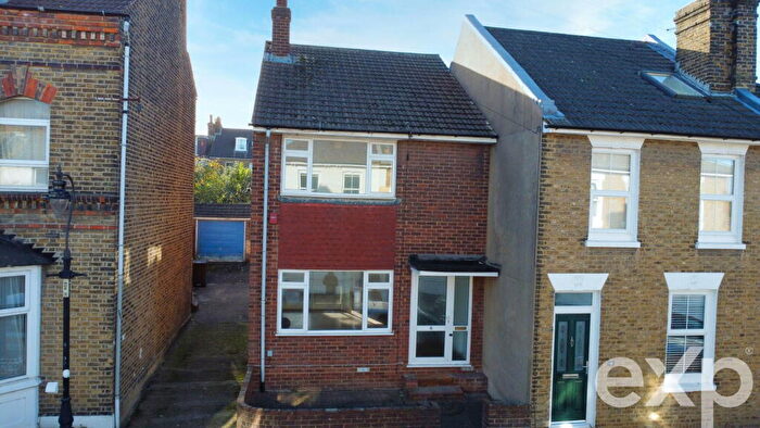 3 Bedroom End Of Terrace House For Sale In Ridley Road, Rochester, ME1