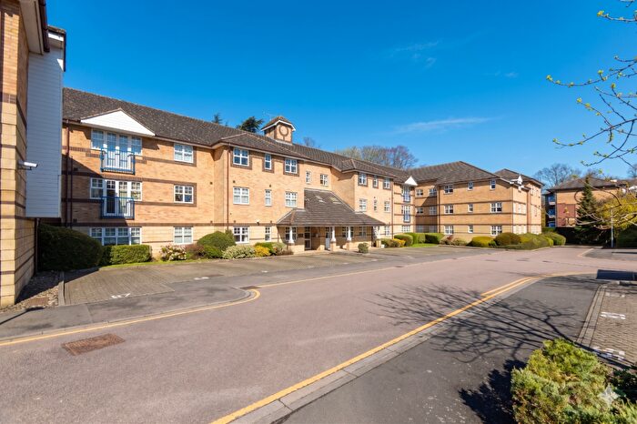 1 Bedroom Apartment For Sale In Barons Court, Earls Meade, Luton, Bedfordshire, LU2
