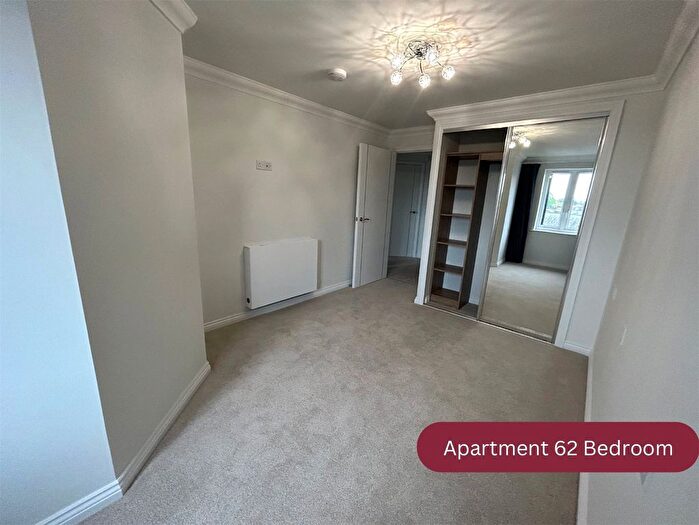 1 Bedroom Flat For Sale In Apartment, Riverain Lodge, Taunton, TA1
