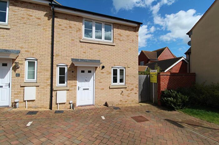 3 Bedroom Semi-Detached House To Rent In Furrowfields, St Neots, Cambs, PE19