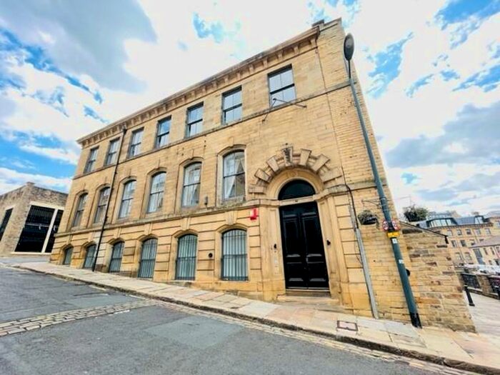 1 Bedroom Apartment To Rent In Delaunay House, Burnett Street, Bradford, West Yorkshire, BD1