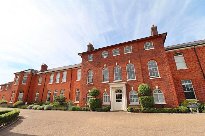 3 Bedroom Apartment For Sale In Old St Michaels Drive, Braintree, CM7