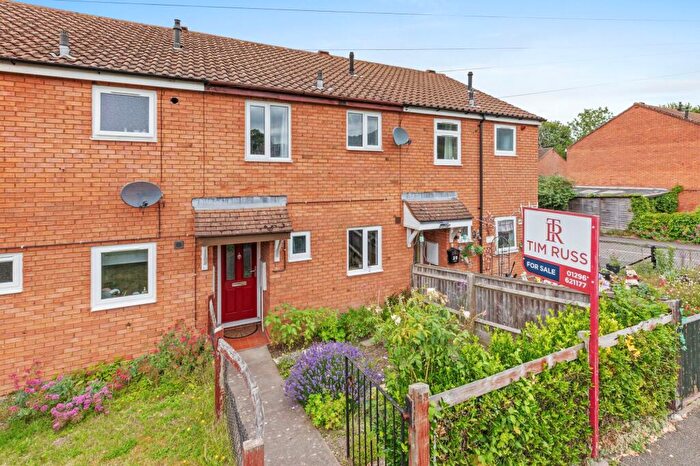 2 Bedroom Terraced House For Sale In Barlow Road, Wendover, HP22