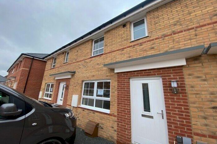 3 Bedroom Property To Rent In Bluebell Close, Cramlington, NE23