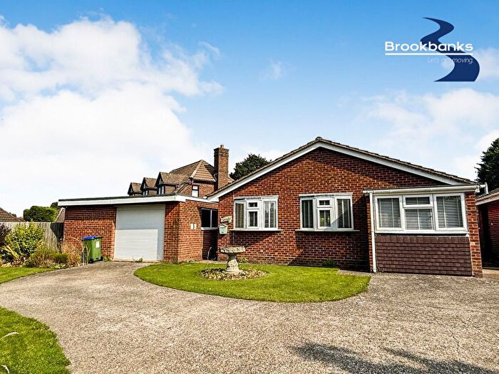 2 Bedroom Bungalow To Rent In Gap Close, West Kingsdown, TN15