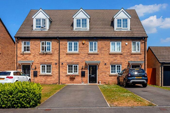 3 Bedroom Town House For Sale In Principal Avenue, Barnsley, S70