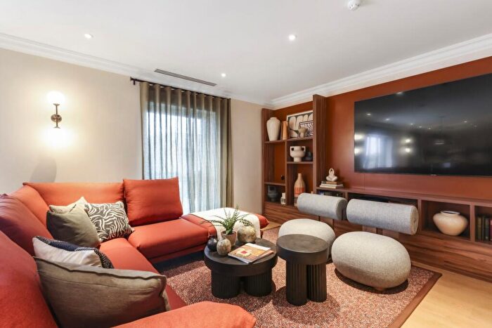 1 Bedroom Flat To Rent In Cook Way, Arborfield Green, RG2