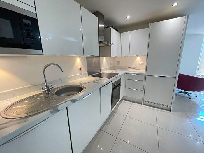 1 Bedroom Flat To Rent In Davaar House, Ferry Court, Cardiff, CF11