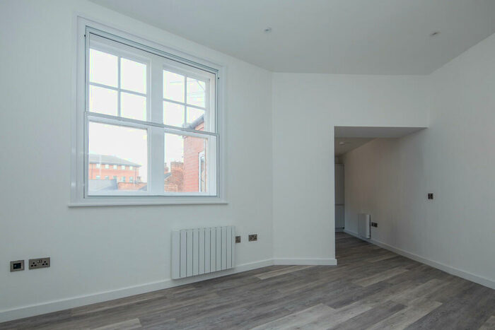 2 Bedroom Apartment To Rent In Chapel Bar, Nottingham, NG1