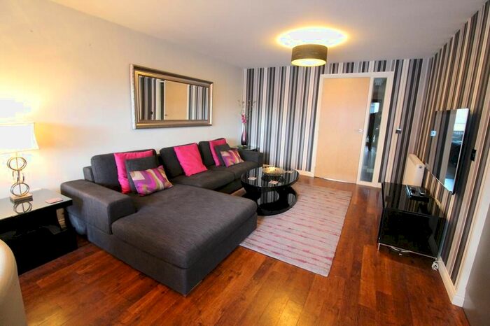 2 Bedroom Flat To Rent In Charlotte Street, St Andrews Square, AB25