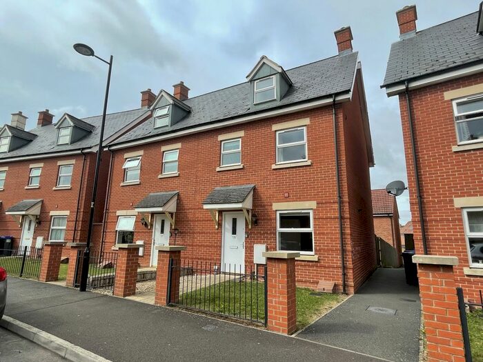 4 Bedroom Semi-Detached House To Rent In Sherbourne Drive, Old Sarum, Salisbury, SP4