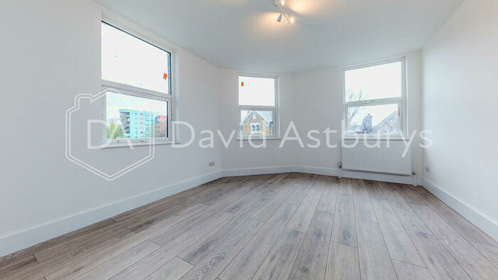 2 Bedroom Apartment To Rent In Turnpike Lane, Crouch End, London, N8