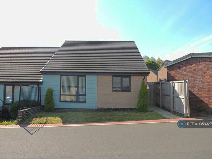 2 Bedroom Bungalow To Rent In Rocksand Drive, Edlington, Doncaster, DN12