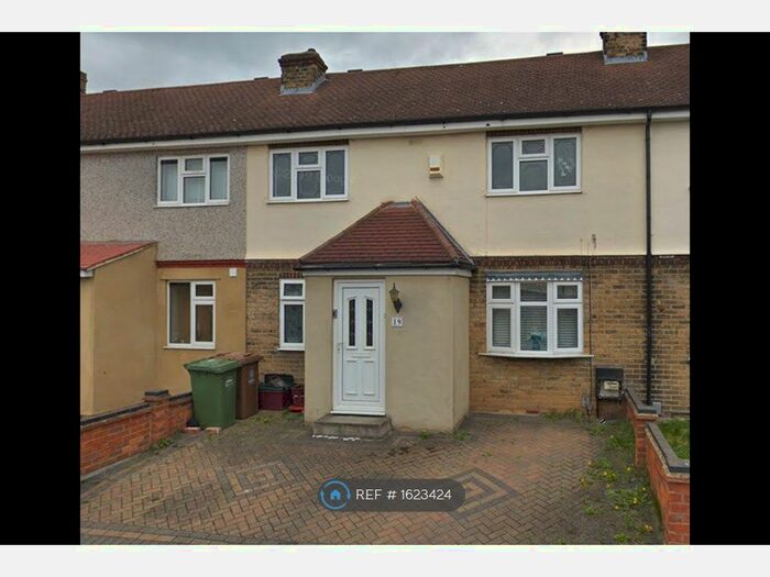 3 Bedroom Terraced House To Rent In Harris Road, Bexleyheath, DA7