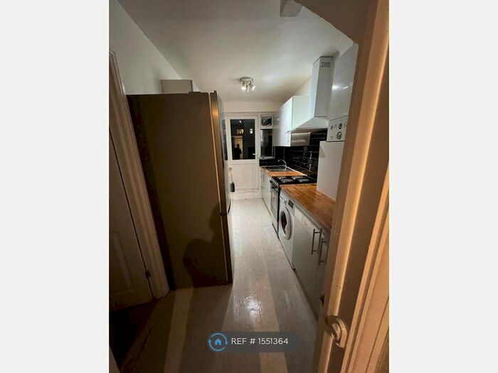 5 Bedroom Terraced House To Rent In Abbotts Road, Mitcham, CR4