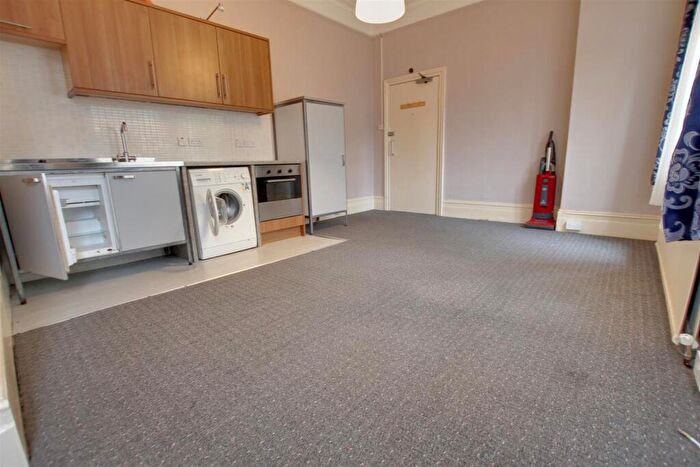 Studio To Rent In Highland Road, Bromley, Kent, BR1