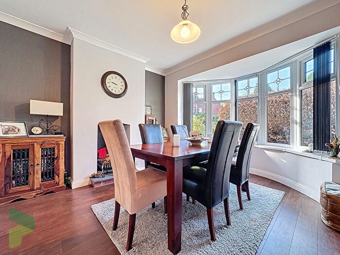 3 Bedroom Semi-detached House For Sale In Park Road, Darwen, BB3