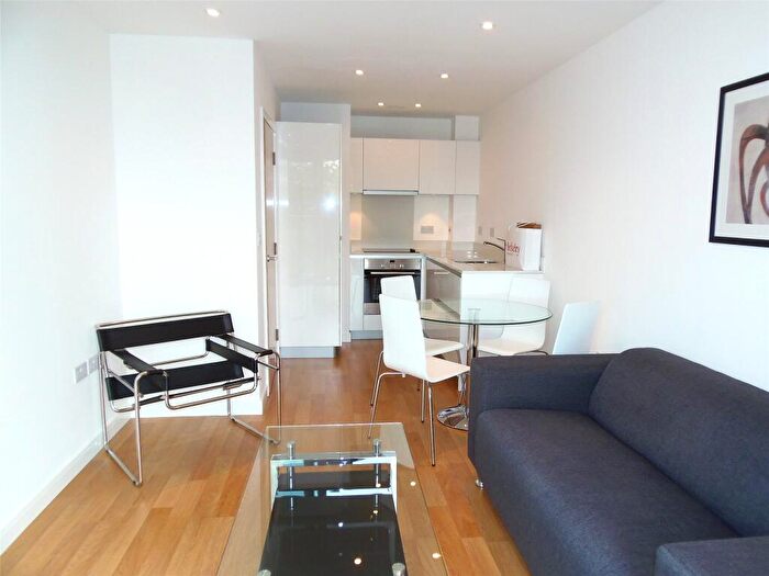 1 Bedroom Apartment To Rent In Goodchild Road London, N4