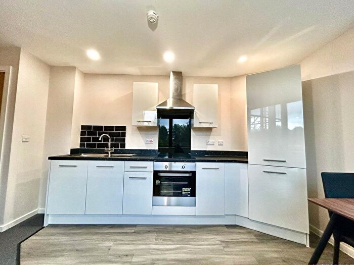 1 Bedroom Flat To Rent In Balmoral House, Windsor Street, Salford, M5