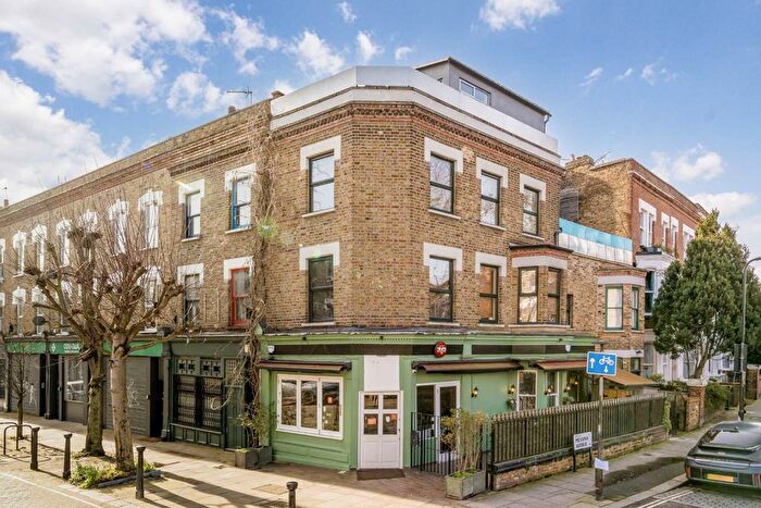 3 Bedroom Flat For Sale In Kingsgate Road, West Hampstead, NW6