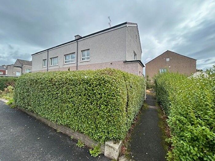 2 Bedroom Flat To Rent In Moorpark Avenue, Glasgow, G52