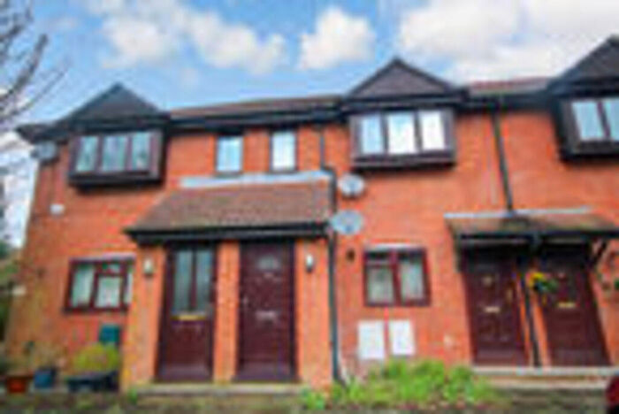 1 Bedroom Apartment To Rent In Maplecroft, Salisbury, SP2