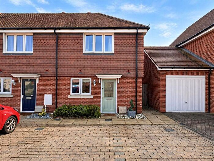 2 Bedroom End Terrace House For Sale In Crab Apple Drive, Black Notley, Braintree, CM77