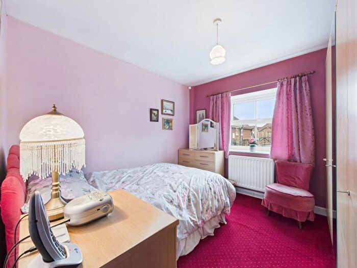 2 Bedroom Detached Bungalow For Sale In Marsh End, Howden, DN14