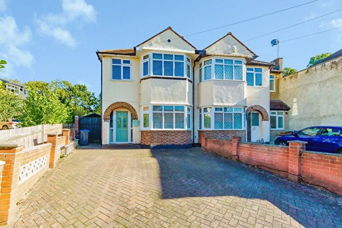 3 Bedroom Semi-Detached House For Sale In Ash Tree Close, Croydon, CR0