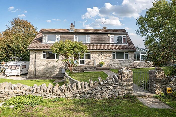 4 Bedroom Property For Sale In Southcliffe Road, Swanage, BH19