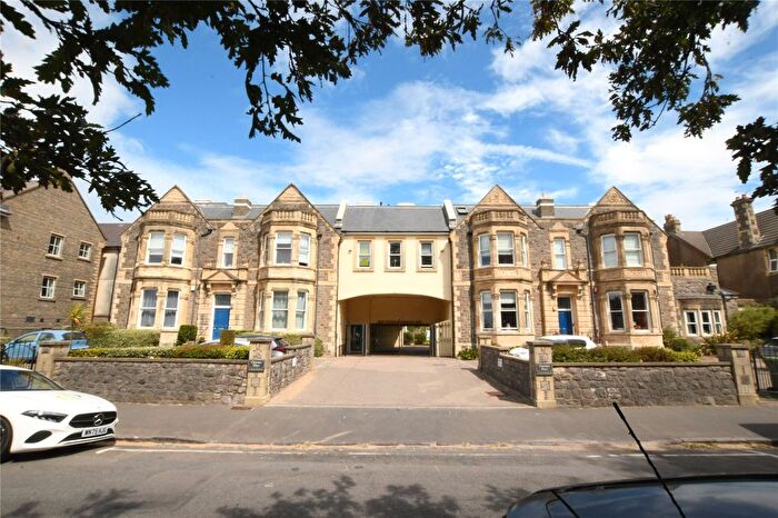 2 Bedroom Flat To Rent In Clarence Road North, Weston-Super-Mare, Somerset, BS23