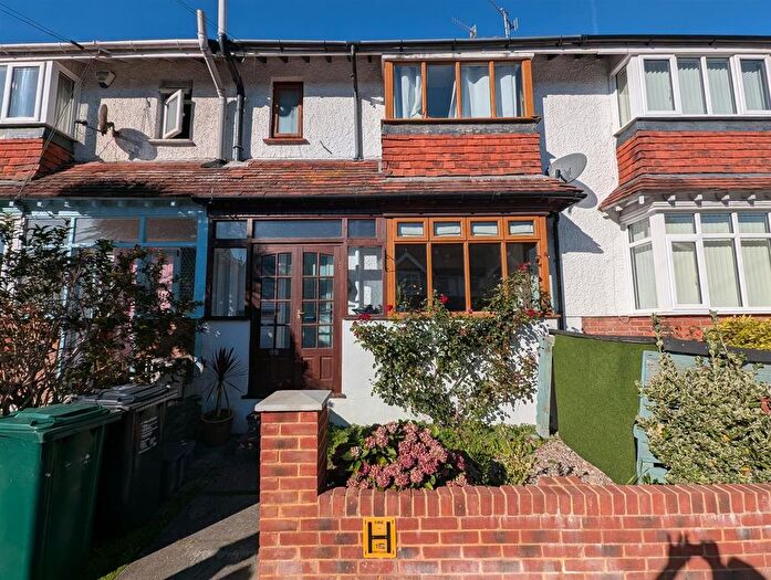 3 Bedroom Terraced House For Sale In Hollingdean Terrace, Brighton, BN1