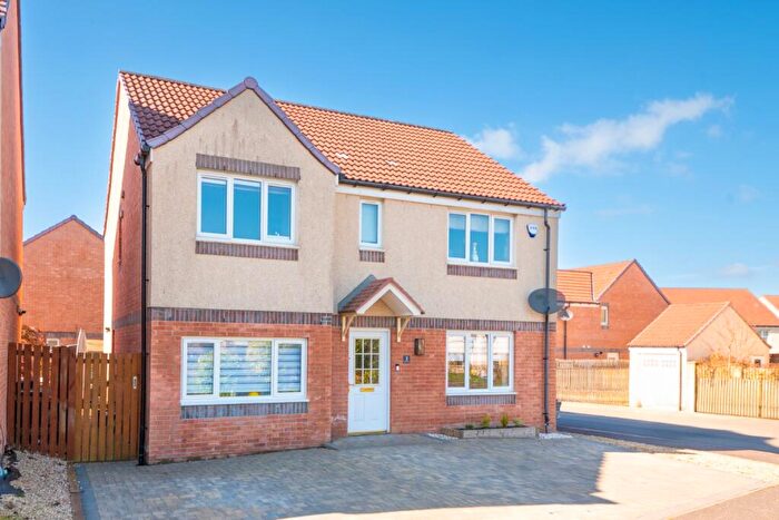 5 Bedroom Detached House To Rent In Rankin Drive, Larbert, FK2