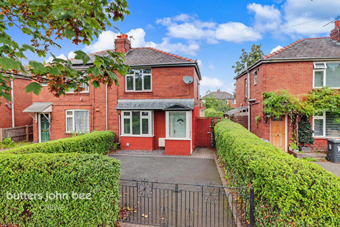 2 Bedroom Semi-Detached House For Sale In Badger Avenue, Crewe, CW1