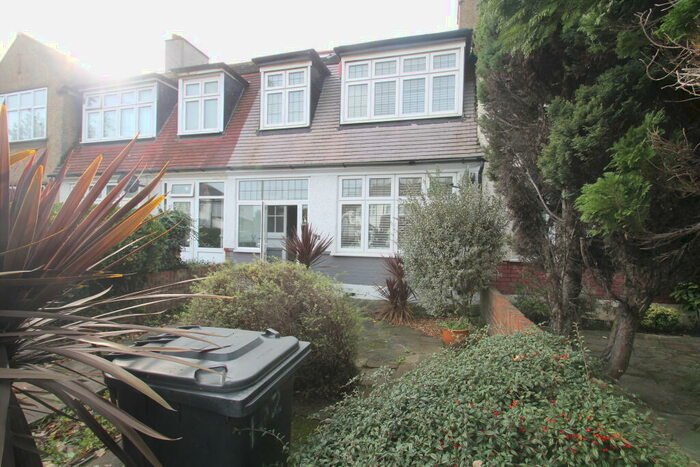 4 Bedroom House To Rent In Upper Elmers End Road, BR3