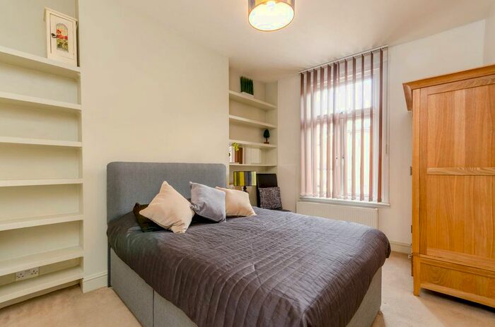 1 Bedroom Flat To Rent In Wimbledon Village, Wimbledon Village, London, SW19