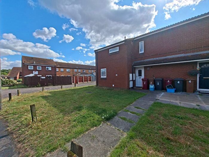 2 Bedroom Flat To Rent In Bolsover Road, Scunthorpe, DN15