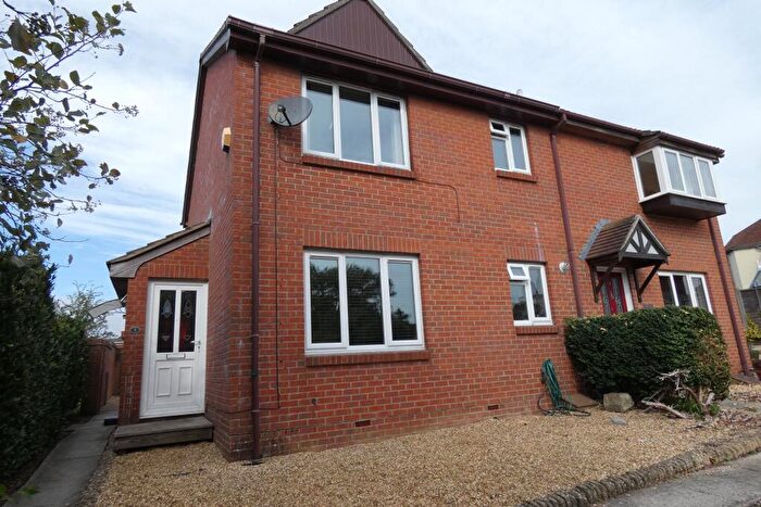 1 Bedroom Semi Detached House To Rent In Nightingale Walk, Salisbury, SP2