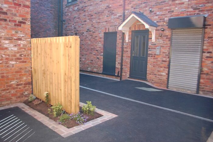 1 Bedroom Flat To Rent In Wood Street, Ashton-Under-Lyne, Lancashire, OL6
