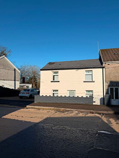 3 Bedroom Semi Detached House For Sale In Glebe Road, Loughor, Swansea, SA4