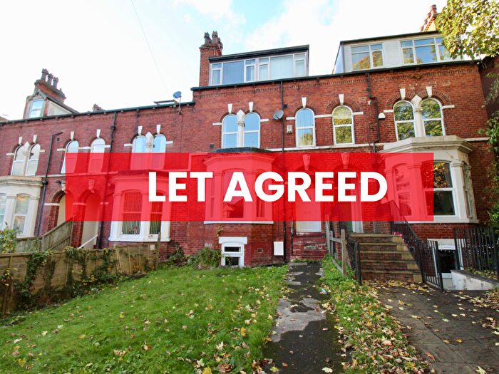 10 Bedroom Terraced House To Rent In Bainbrigge Road, Leeds, LS6