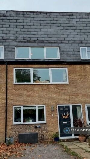 4 Bedroom Terraced House To Rent In Ashfield, Stantonbury, Milton Keynes, MK14