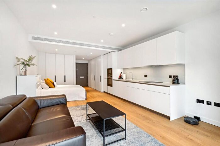 1 Bedroom Apartment To Rent In Electric Boulevard, London, SW11