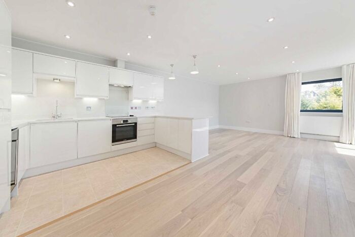 2 Bedroom Flat To Rent In High Street, Green Street Green, Orpington, BR6